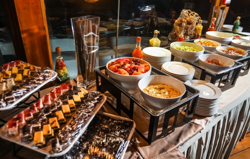 Dubai Marina Dhow Cruise – 4 Star